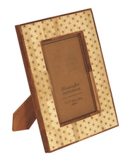 Load image into Gallery viewer, 5 X 7 Wood And Patterned Photo Frame